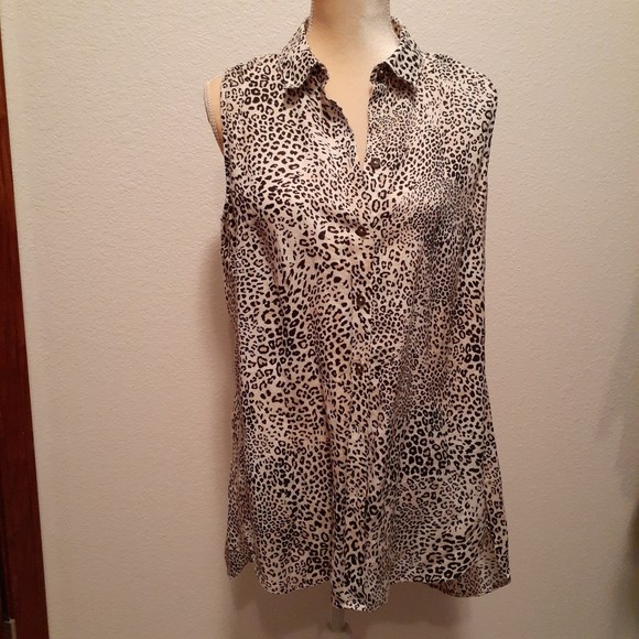 Chico's Cheetah Leopard Boho Print Button down Shirt Blouse - Size 1 - Picture 2 of 7